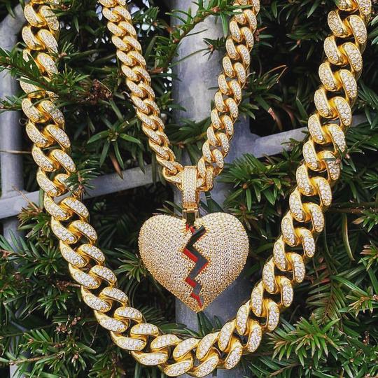 Comment prendre soin des chaines plaquées or ?