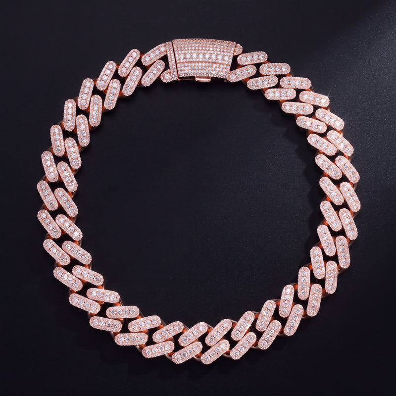 Chaîne Cubaine Miami 15 mm diamant naturel Femme - portée par une femme - Emir ICE