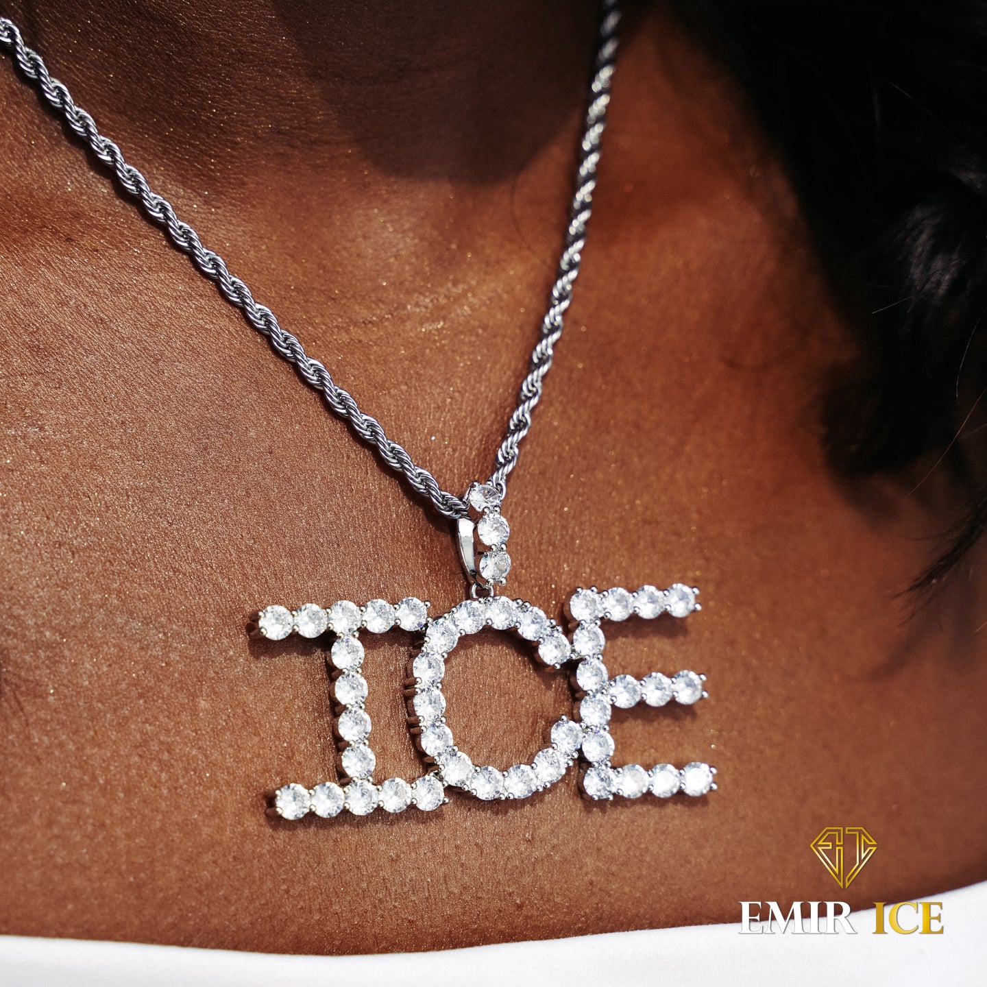 COLLIER LETTRE DIAMANT PERSONNALISÉ FEMME OR BLANC Bijouterie Bijoux Diamant Emirice.com