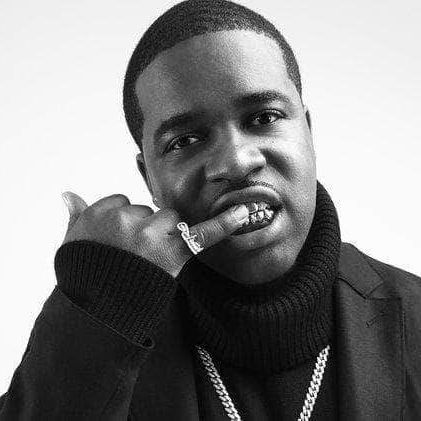 ASAP Ferg montre sa collection de bijoux de folie