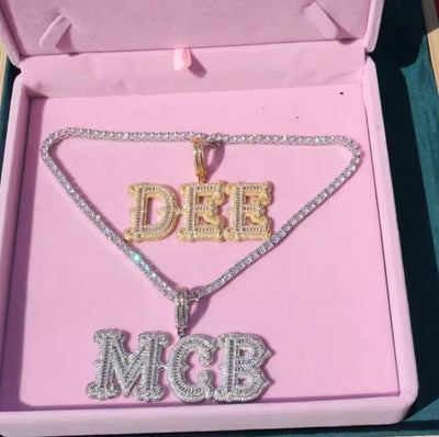 Collier Prénom Pendentif Personnalisé Grosse Lettre Diamant Baguette Bijouterie Bijoux Diamant Emirice.com