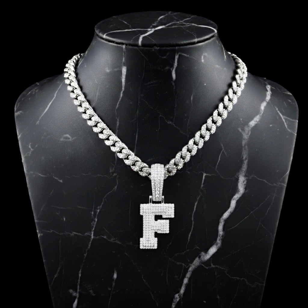 Pendentif lettre F diamant moissanite