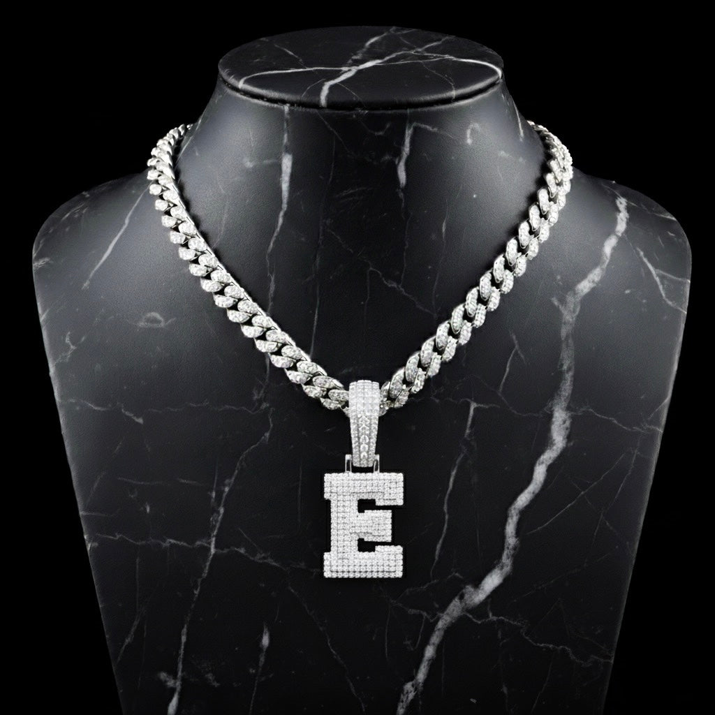 Pendentif lettre E diamant moissanite