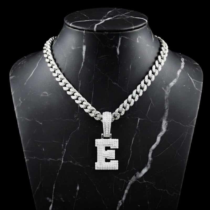 Pendentif lettre E diamant moissanite