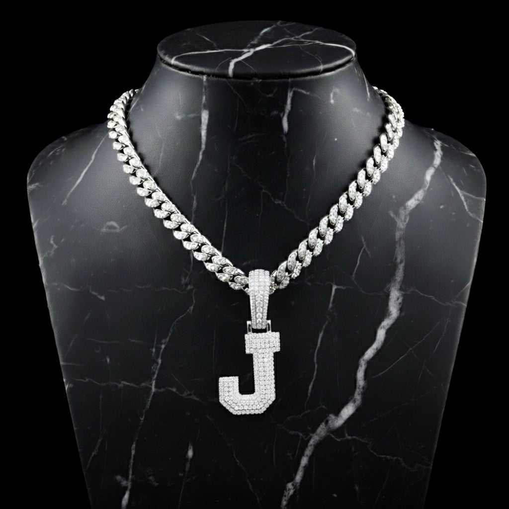 Pendentif lettre J diamant moissanite