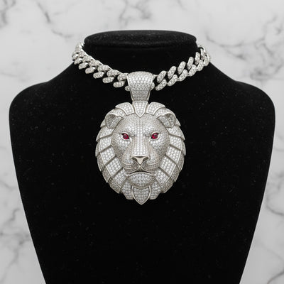 Pendentif lion diamant moissanite