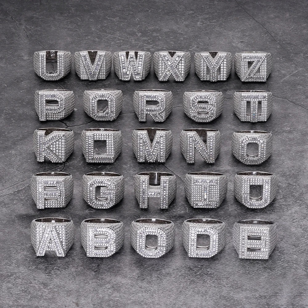 BAGUE CHEVALIÈRE LETTRE DIAMANT MOISSANITE OR BLANC