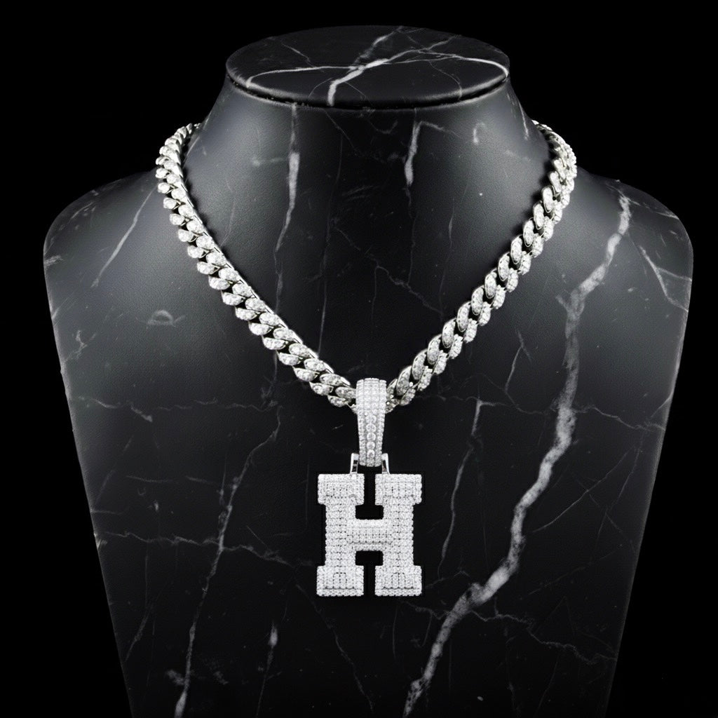 Pendentif lettre H diamant moissanite