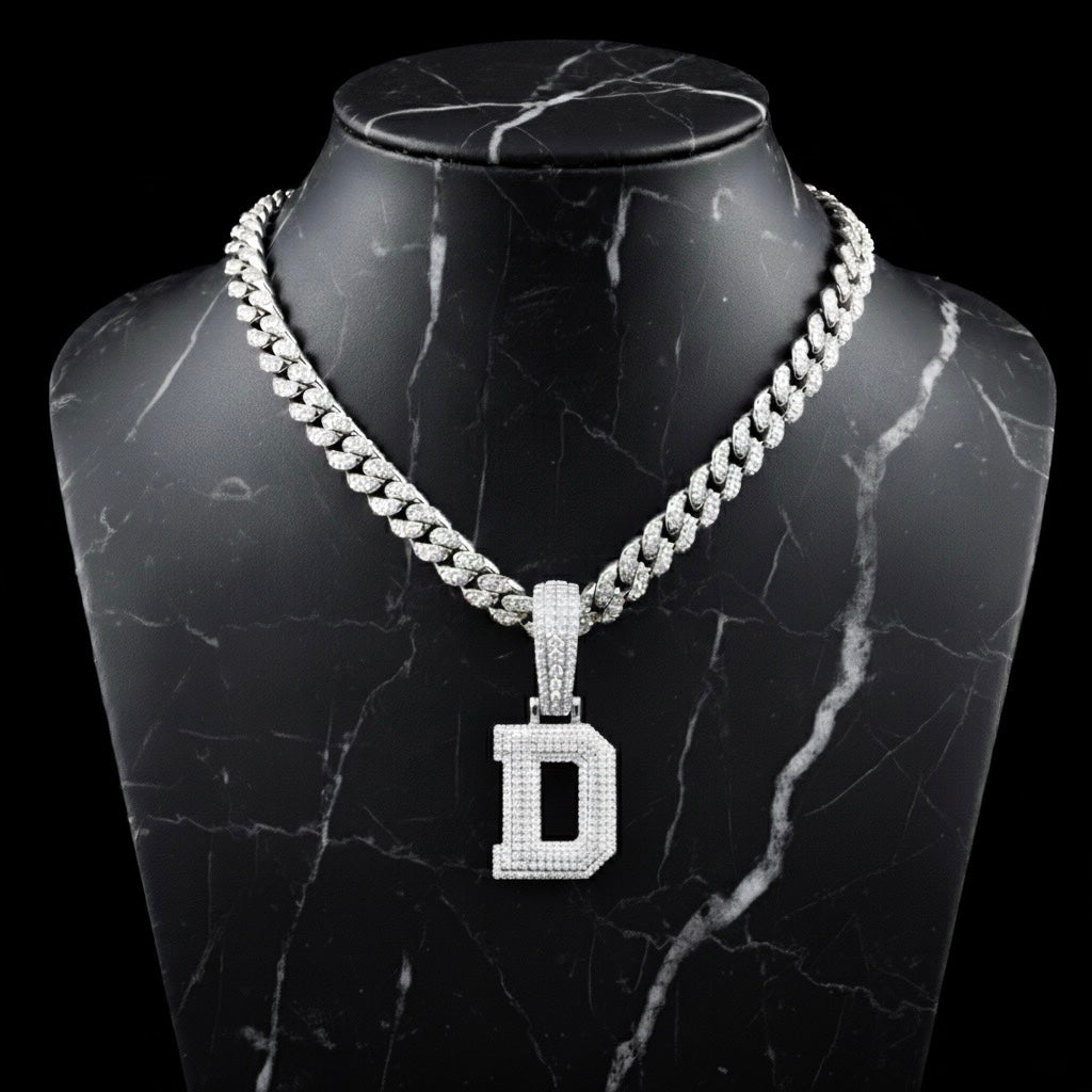 Pendentif lettre D diamant moissanite