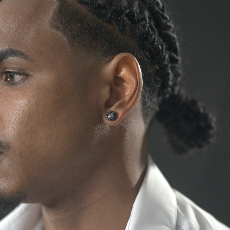 Boucle d'oreille puce diamant noir intense
