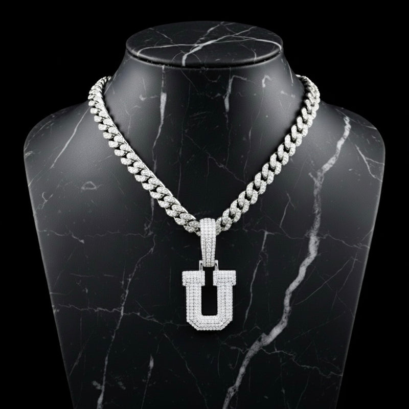 Pendentif lettre U diamant moissanite