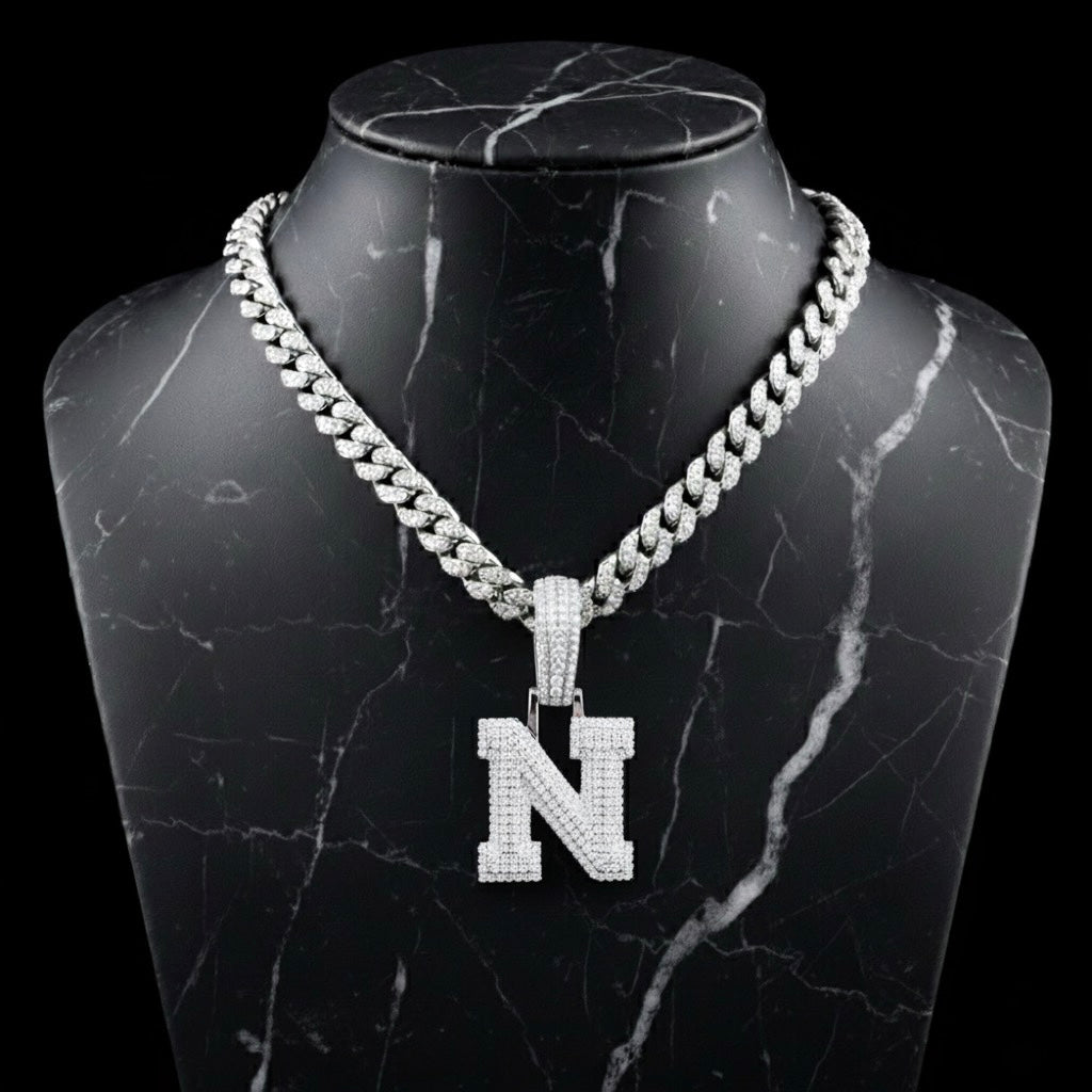 Pendentif lettre N diamant moissanite