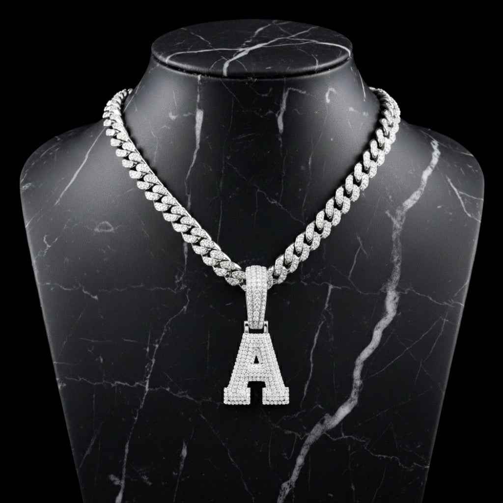 Pendentif lettre A diamant moissanite