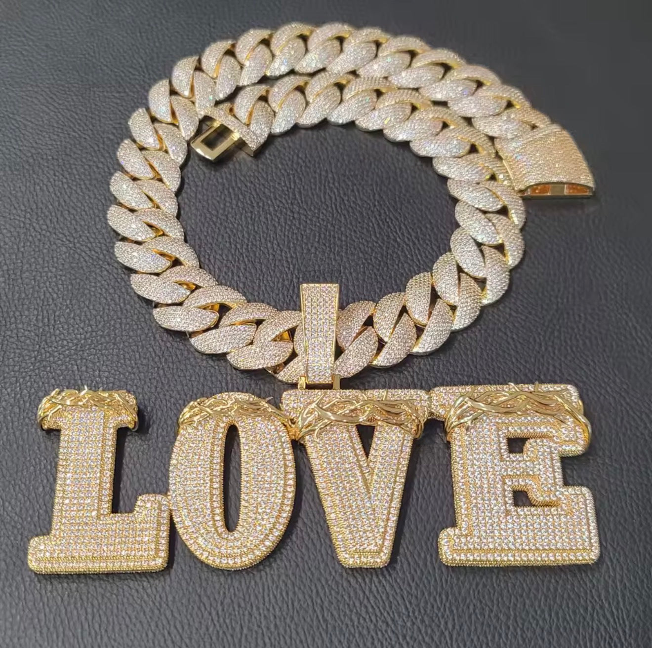 Collier Prénom Pendentif Diamant Lettre Bubble Barbelé Personnalisé