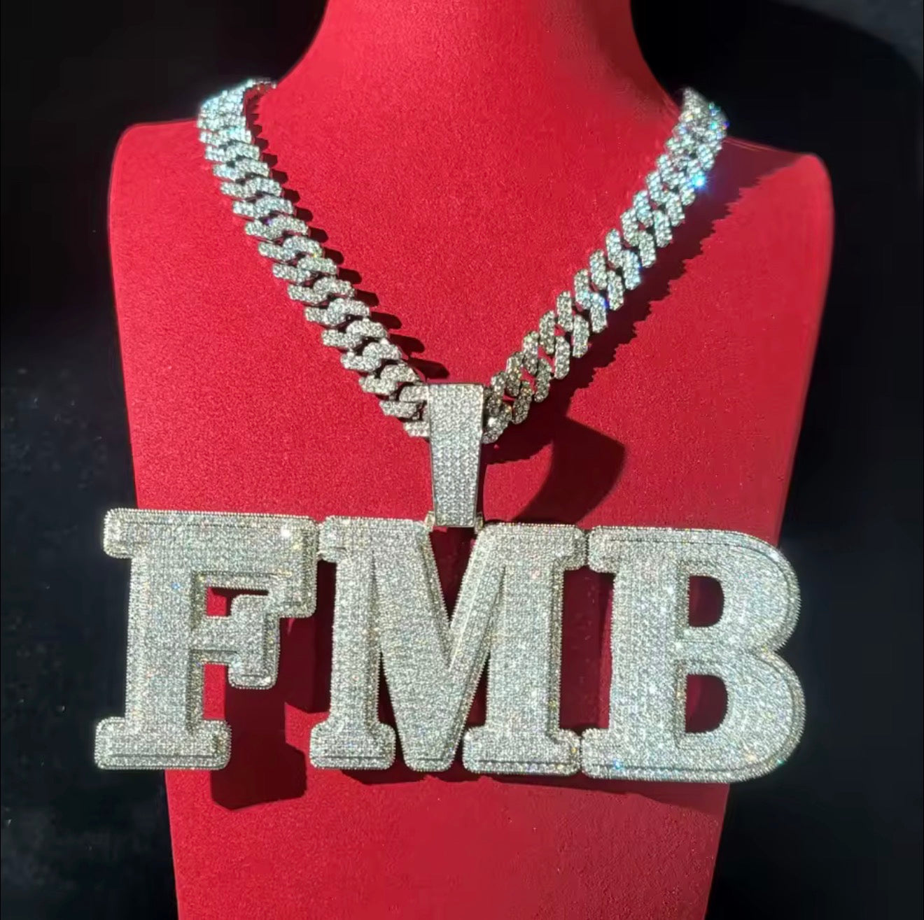 Collier Prénom Pendentif Diamant Personnalisé Grosse Lettre Pavé