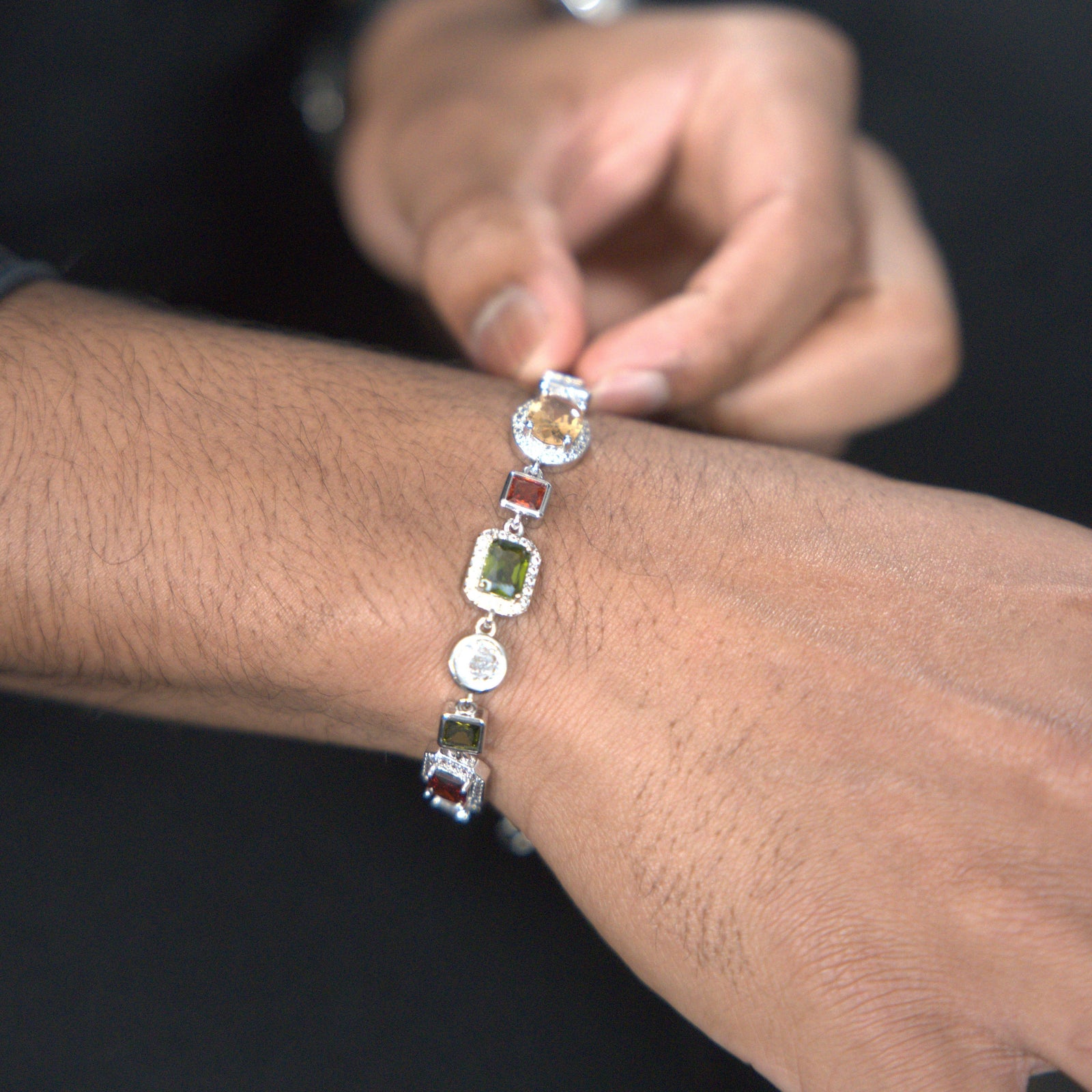 Bracelet gemme pierre multicolore 10mm or blanc