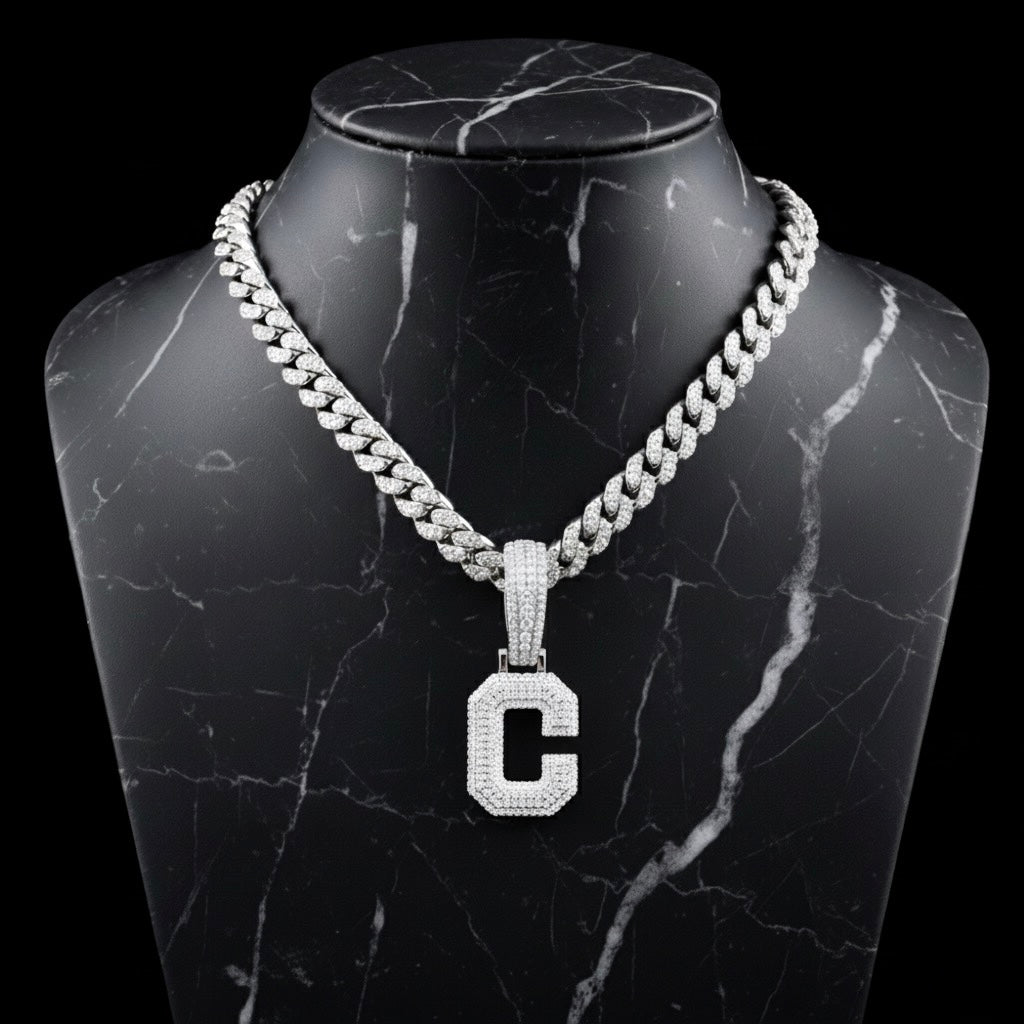 Pendentif lettre C diamant moissanite