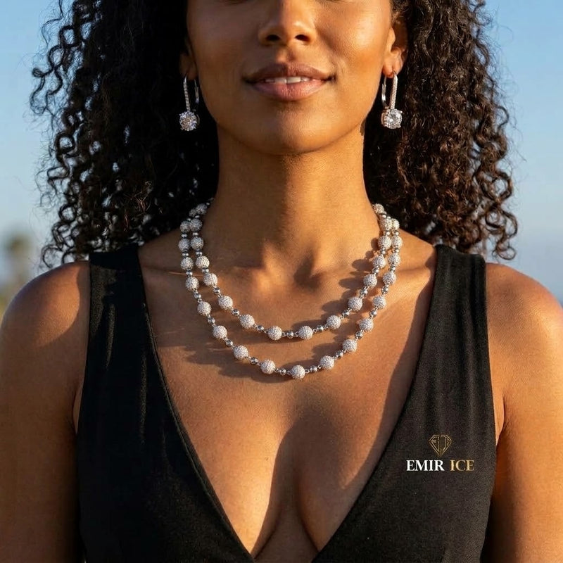 Chaîne Chapelet Boules 8 mm moissanite Femme - portée par une femme - Emir ICE
