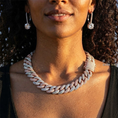 Chaîne Cubaine Bicolore 16 mm diamant de laboratoire Femme - portée par une femme - Emir ICE