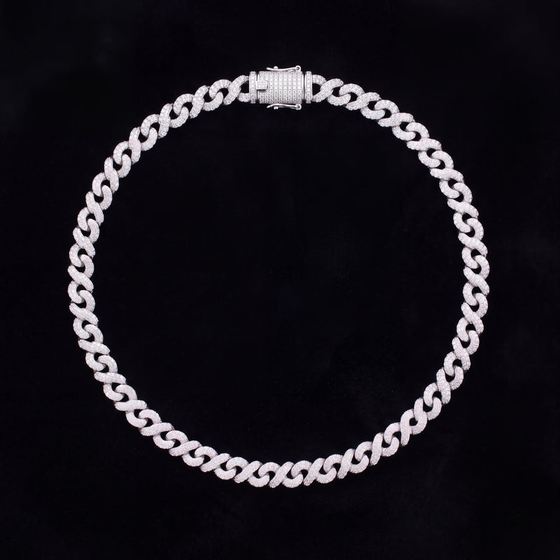 Chaîne Infinity Fermoir Prénom Personnalisé 10 mm diamant naturel Homme - porté par un homme - Emir ICE