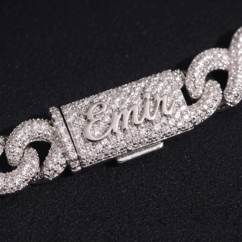 Chaîne Infinity Fermoir Prénom Personnalisé 10 mm moissanite Femme - portée par une femme - Emir ICE