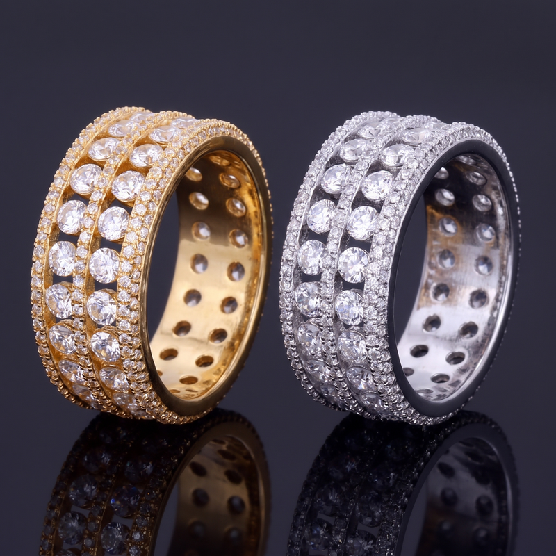 Bague Emir Ring V4 en finitions or jaune et or blanc : deux rangées de zircones rondes entre trois bordures pavées