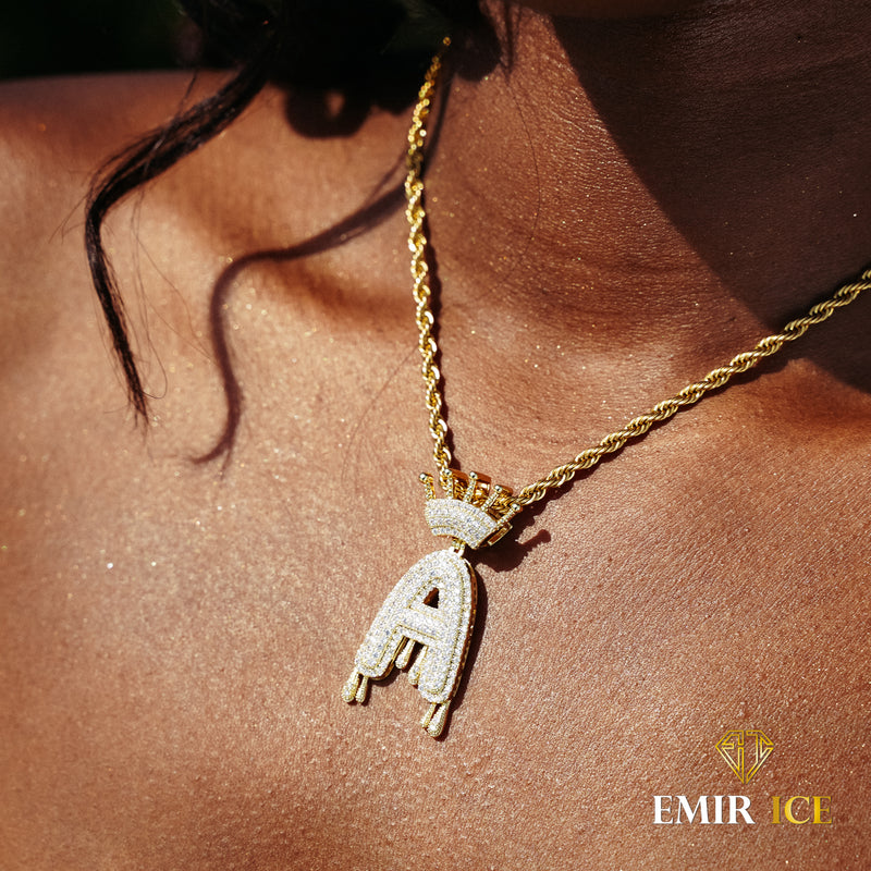COLLIER PENDENTIF LETTRE INITIALE COURONNE ROYAL - Emirice.com