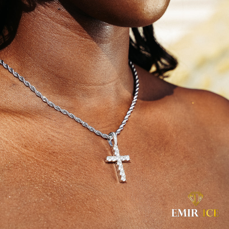 COLLIER CROIX DIAMANT FEMME OR BLANC - Emirice.com
