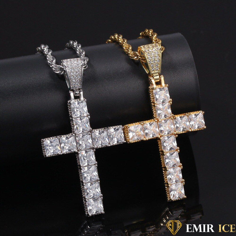 COLLIER PENDENTIF CROIX DIAMANT BAGUETTE - Emirice.com